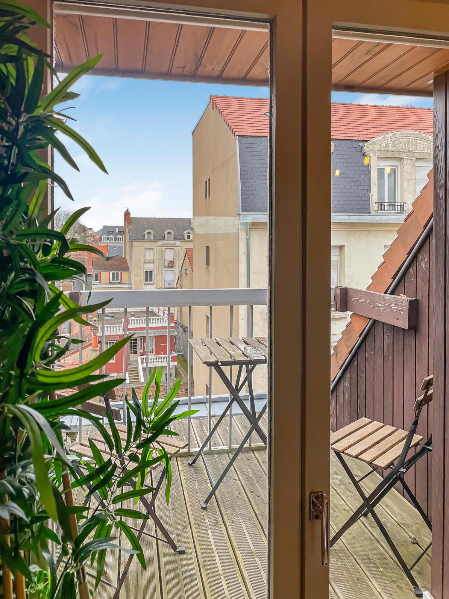 Apartament Pied-A-Terre A Montluçon Zewnętrze zdjęcie